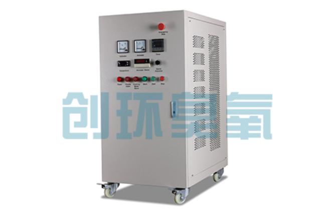 山东冬季养殖场密闭消毒双赢方案：臭氧发生器在工厂化水产与畜牧场景的安全应用